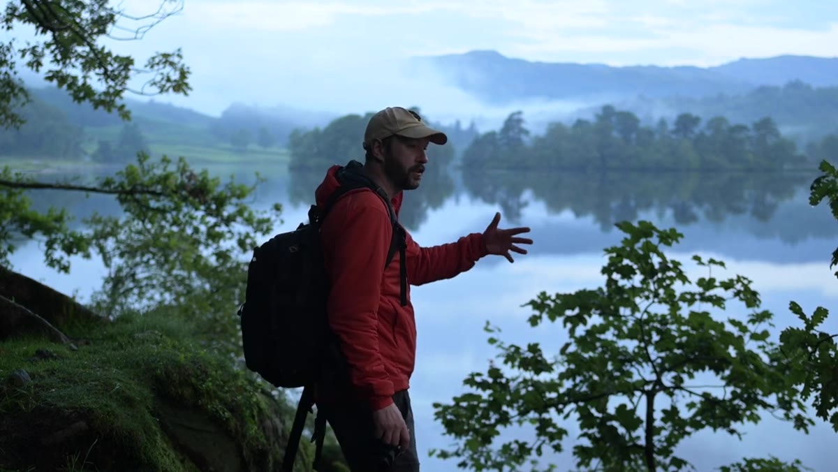 Nigel explaining IBIS stops while walking with camera