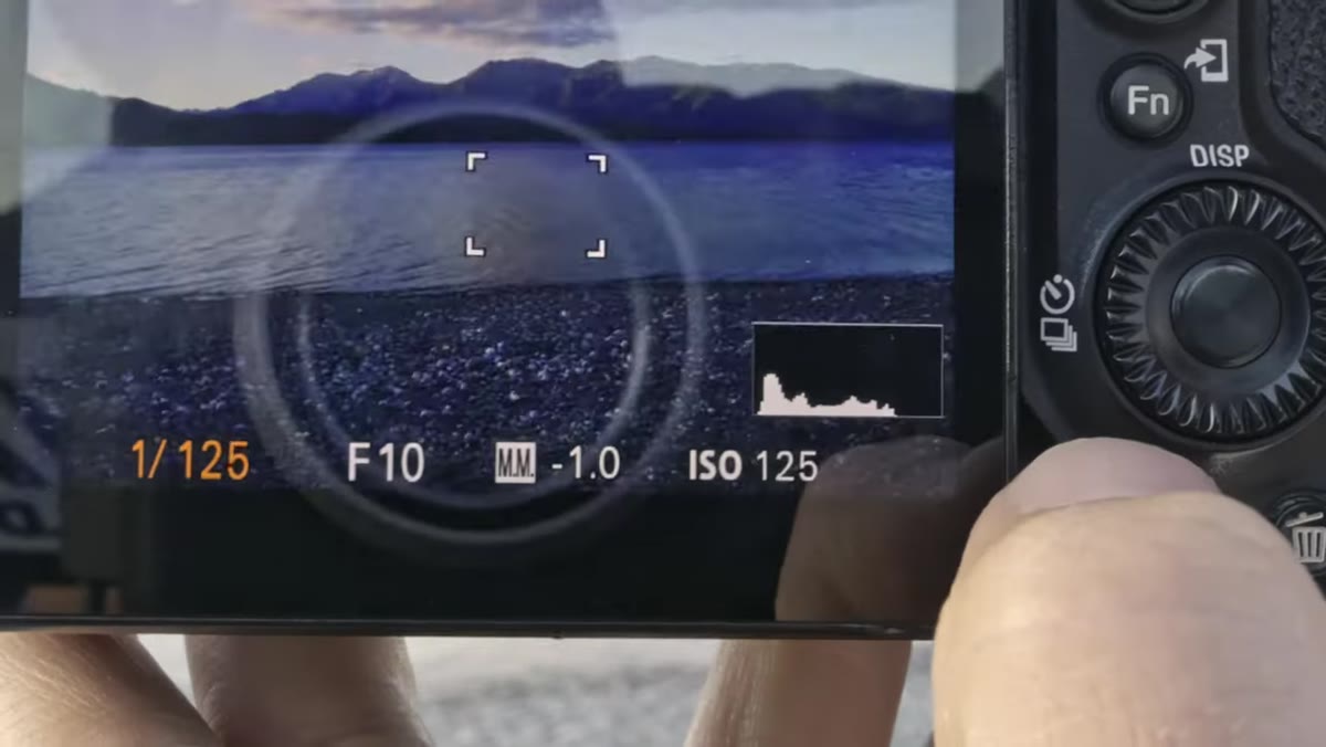 Histogram with data clipping off the right edge, overexposed